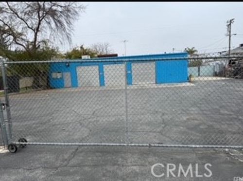 307 Columbus St, Bakersfield, CA, 93305-1803 | Card Image