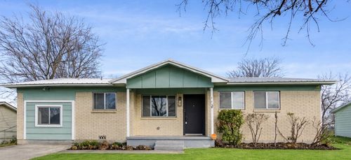 703 S 13th St, Copperas Cove, TX, 76522-2711 | Card Image