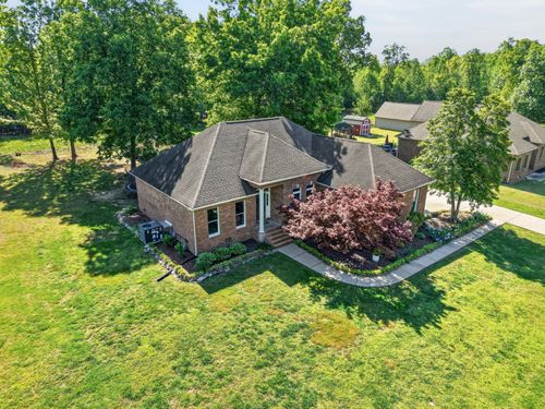 132 Ashton Cir, Fayetteville, TN, 37334-9272 | Card Image