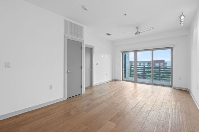 APT-501 - 3600 S Lamar Blvd, Condo with 1 bedrooms, 2 bathrooms and null parking in Austin TX | Image 16
