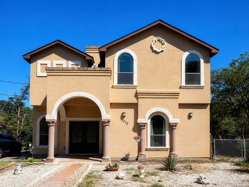 12275 Grapevine St, San Antonio, TX, 78245-3325 | Card Image
