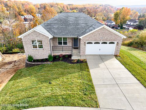 4412 Stone Wynde Dr, Louisville, KY, 40272-2792 | Card Image