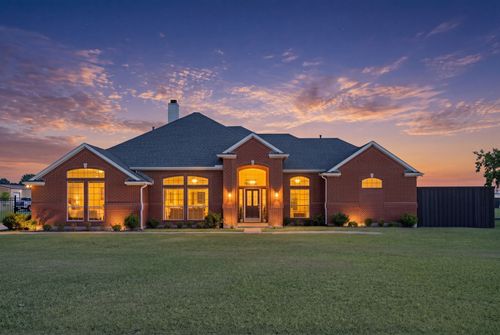 10913 Richard Cir, Forney, TX, 75126-7675 | Card Image