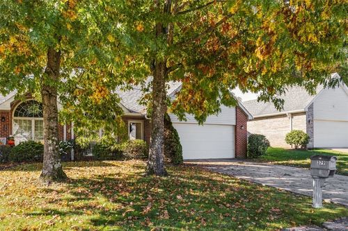 379 Country View Drive, Lower Burrell, PA, 15068 | Card Image