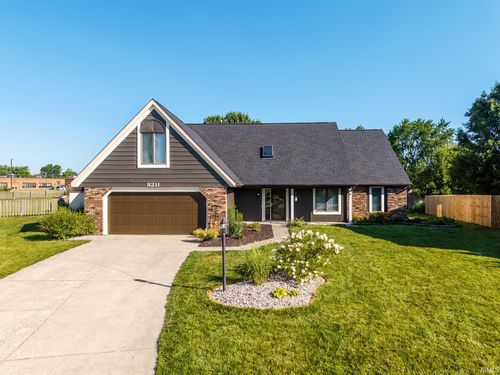 8211 Fawncrest Pl, Fort Wayne, IN, 46835-4307 | Card Image