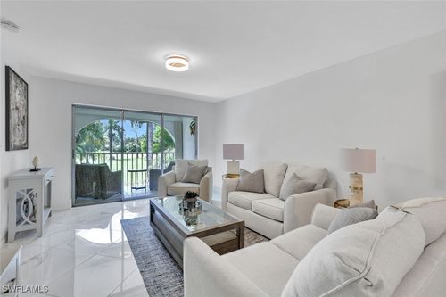 f203-1055 Forest Lakes Dr, NAPLES, FL, 34105-2271 | Card Image