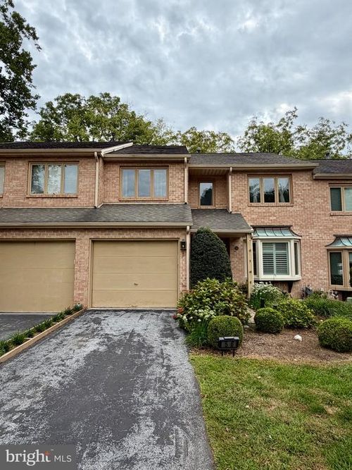 56 Treaty Dr, CHESTERBROOK, PA, 19087-5510 | Card Image