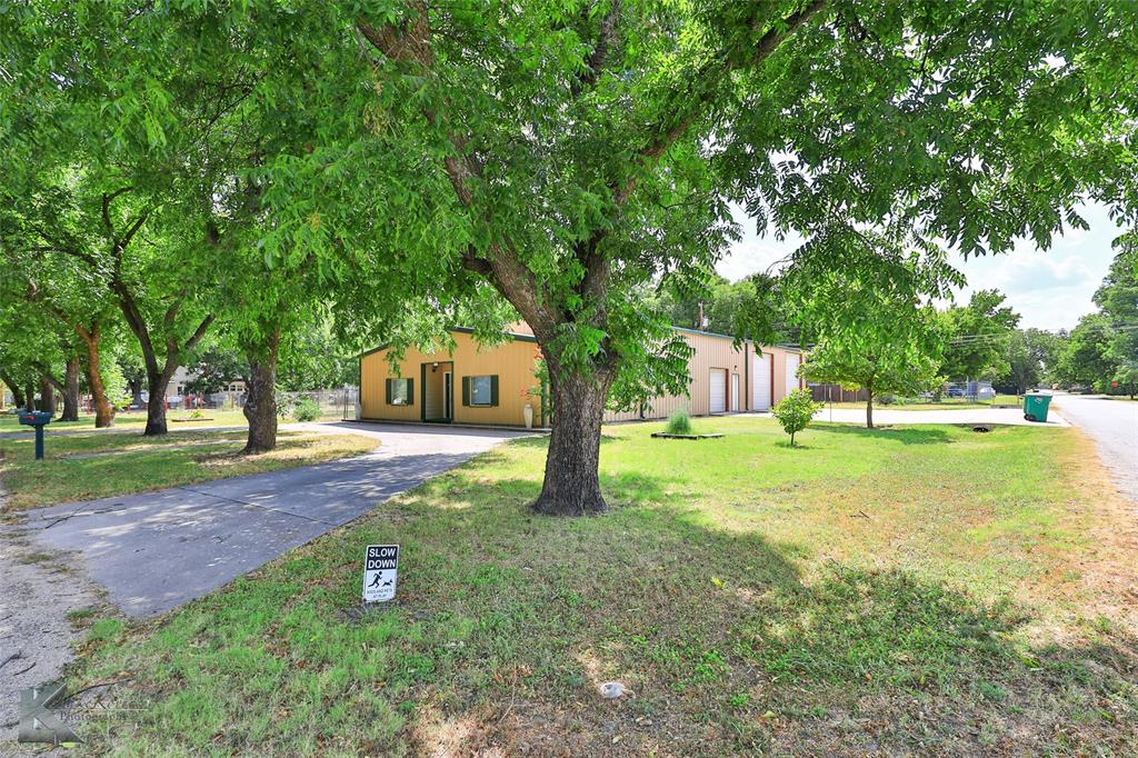 Archer St, Clyde, TX 79510
