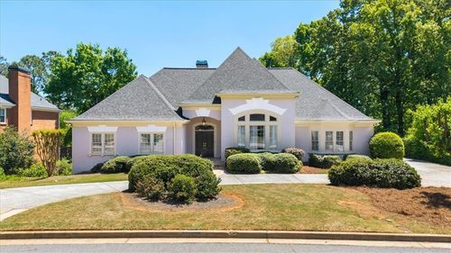 7805 N Spalding Lake Dr, Sandy Springs, GA, 30350-1055 | Card Image