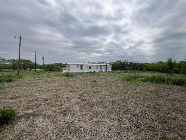 12942 Mcfall Rd, House other with 2 bedrooms, 1 bathrooms and null parking in Iowa Park TX | Image 4