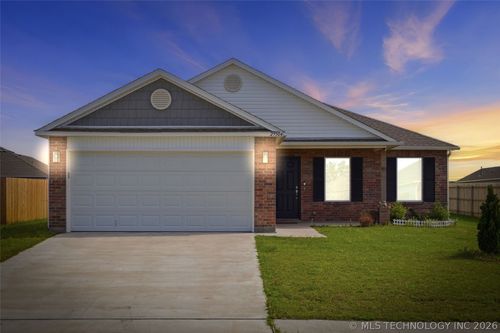 29504 E 78th Court S, Broken Arrow, OK, 74014 | Card Image