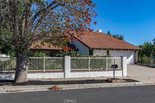 10900 Remmet Ave, Chatsworth, CA, 91311-1346 | Card Image