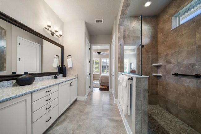 13917 Kingfisher Glen Dr, House other with 2 bedrooms, 3 bathrooms and null parking in LITHIA FL | Image 32