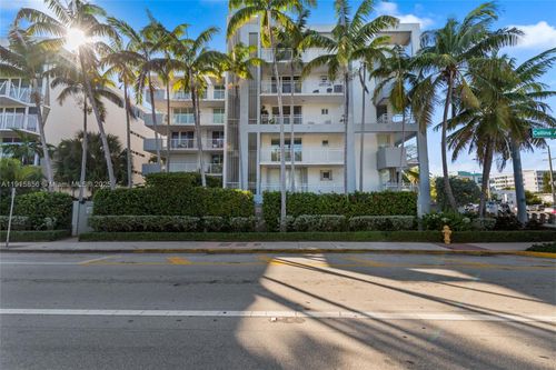 apt-207-7832 Collins Ave, Miami Beach, FL, 33141-2165 | Card Image