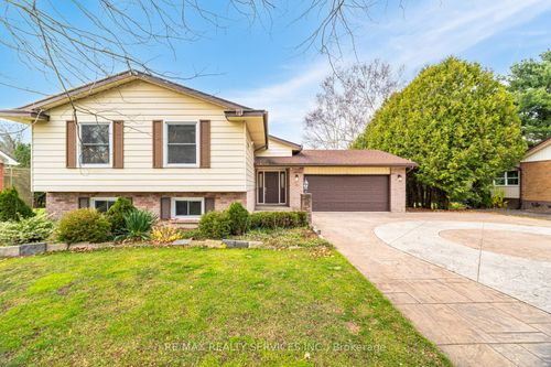 259 Old Highway 24, Waterford, ON, N0E1Y0 | Card Image