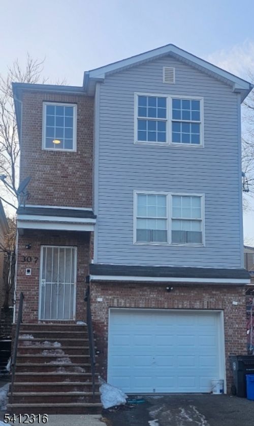 307 Smith St, Newark, NJ, 07106-2517 | Card Image