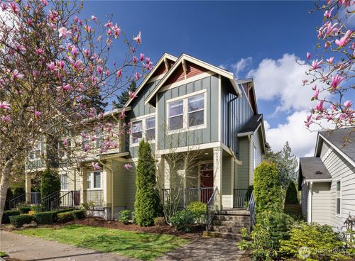 2381 25th Ave Ne, Issaquah, WA, 98029-7465 | Card Image