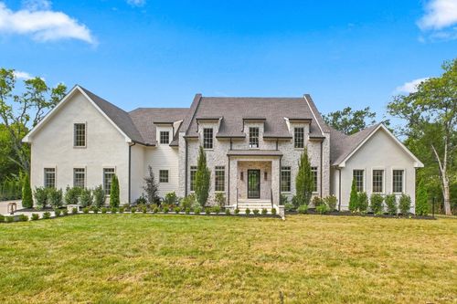 611 W Meade Dr, Nashville, TN, 37205-3127 | Card Image