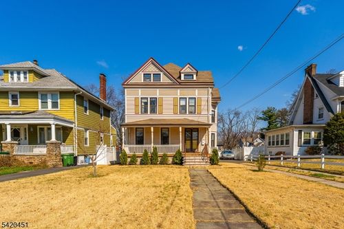 150 W 5th Ave, Roselle, NJ, 07203-1903 | Card Image