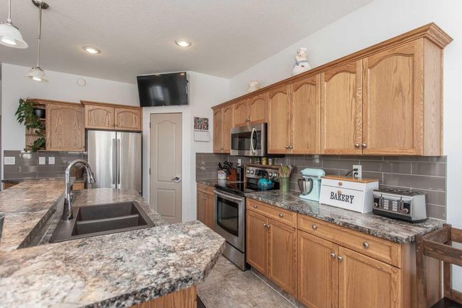3 Lanterman Close, Home with 5 bedrooms, 3 bathrooms and 4 parking in Red Deer AB | Image 10