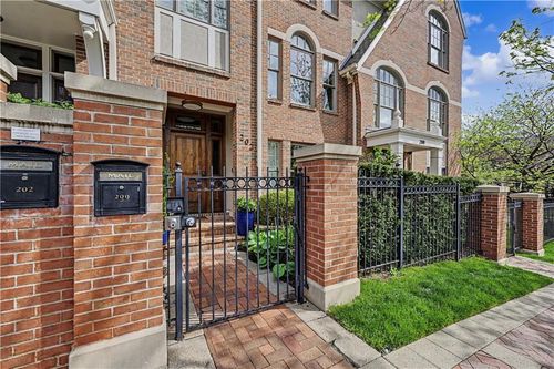 202 50th St, Kansas City, MO, 64112-2420 | Card Image