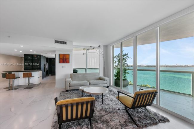 APT-1601 - 1800 N Bayshore Dr, Condo with 3 bedrooms, 3 bathrooms and null parking in Miami FL | Image 13
