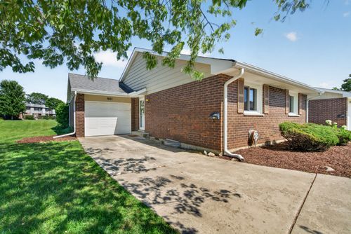 881 Heatherbrook Ct, Wheaton, IL, 60189-7609 | Card Image