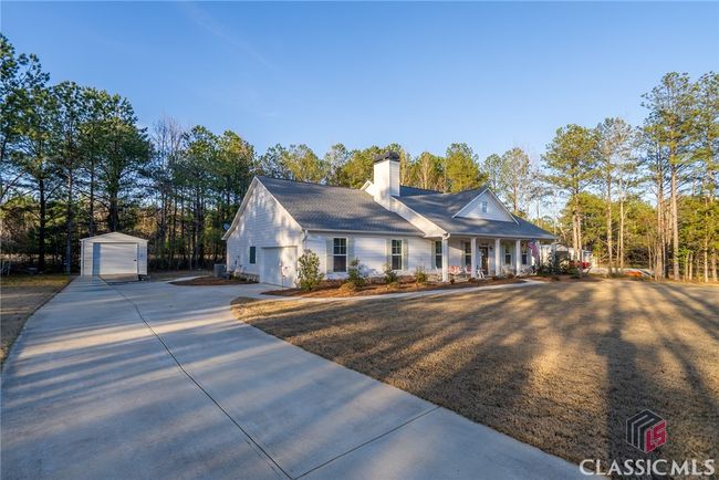 5761 W Dixie Hwy, House other with 4 bedrooms, 3 bathrooms and 4 parking in Rutledge GA | Image 5