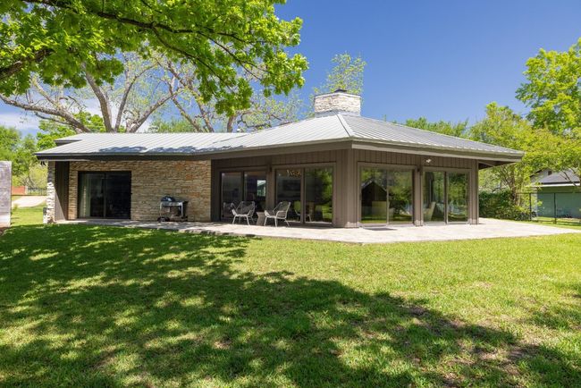 2401 Manana St, House other with 4 bedrooms, 4 bathrooms and 2 parking in Austin TX | Image 31