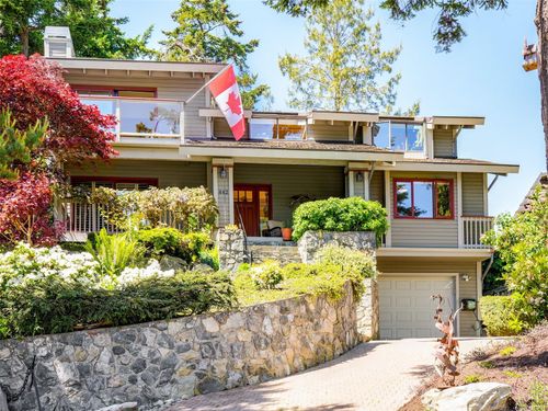442 Grafton St, Esquimalt, BC, V9A6S3 | Card Image