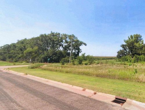 Lots 1 & 2 Western Estates Addn, Madison, SD, 57042 | Card Image