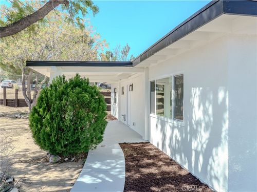 49126 Park Ave, Morongo Valley, CA, 92256 | Card Image