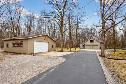 1636 E Siebert Road, Lincoln Township, MI, 48642 | Card Image