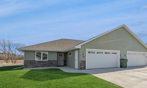 559 Summer Drive, BRILLION, WI, 54110 | Card Image