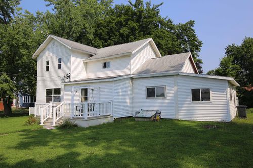 312 W Peck Ave, White Pigeon, MI, 49099-8119 | Card Image