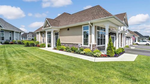 333 Wavell Ave, Yaphank, NY, 11980-2061 | Card Image