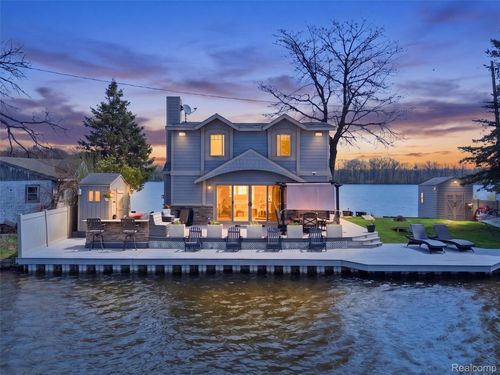 16342 Stages Is, Linden, MI, 48451-8714 | Card Image