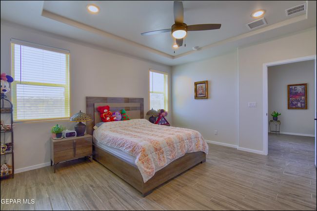 PRIMARY BEDROOM | Image 19