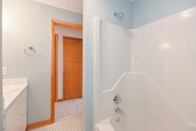 APT-106 - 31 Blithewood Ave, Condo with 2 bedrooms, 2 bathrooms and 1 parking in Worcester MA | Image 38