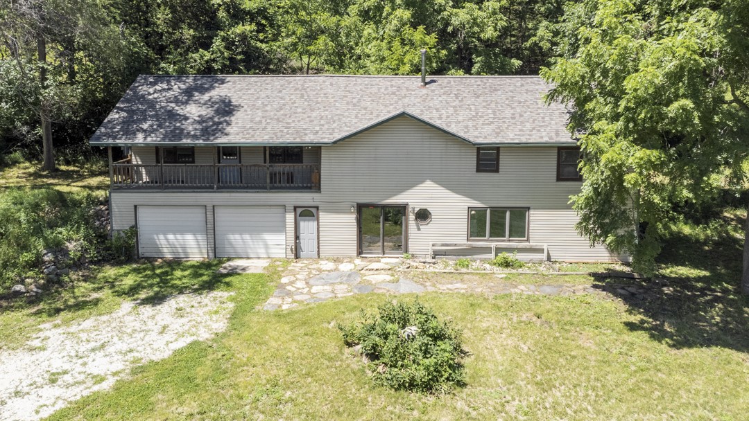 180th Trl, Guthrie Center, IA 50115