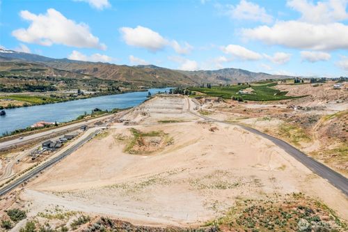 20-0 S Valiant Dr, East Wenatchee, WA, 98802 | Card Image