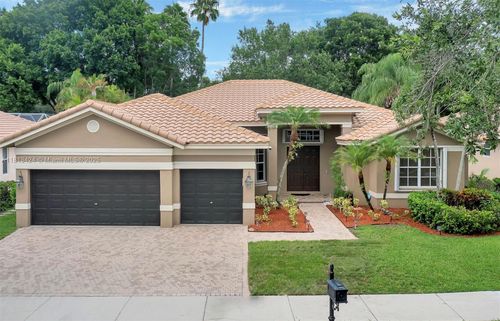 3943 Nighthawk Dr, Weston, FL, 33331-4023 | Card Image