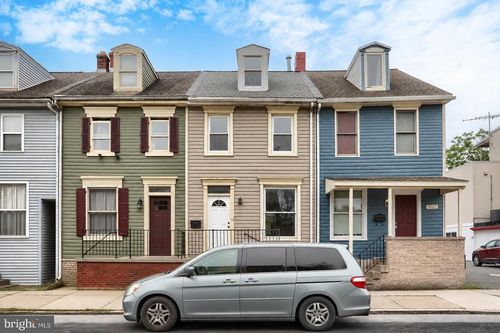 1523 Derry St, HARRISBURG, PA, 17104-3325 | Card Image