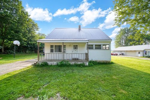 407 S Comstock St, Addison, MI, 49220-9615 | Card Image