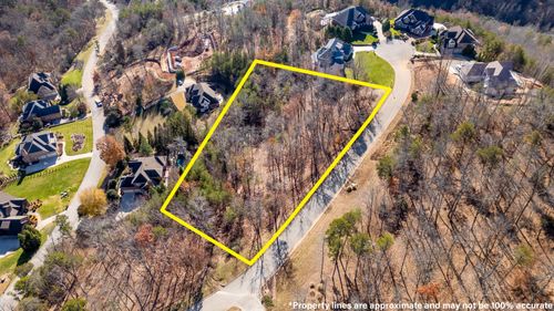 2221 Horizons Dr, Ooltewah, TN, 37363-9479 | Card Image