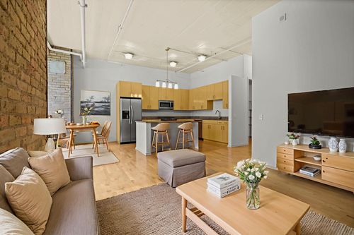 unit-312-290 Market St, Minneapolis, MN, 55405-1612 | Card Image