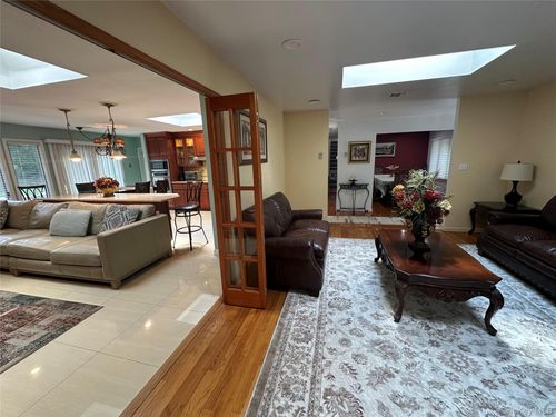 23 Pimlico Dr, Commack, NY, 11725-1127 | Card Image