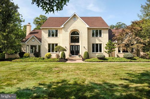 30 Woodview Dr, Belle Mead, NJ, 08502-4647 | Card Image