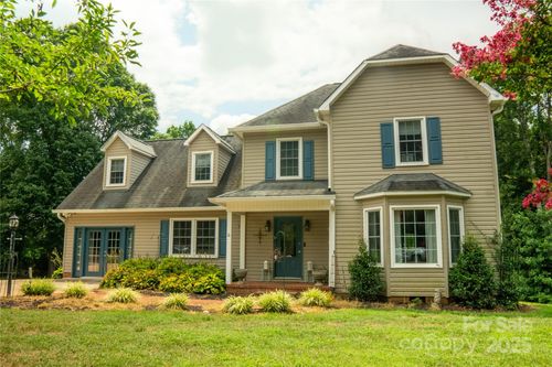 129 Countrywood Dr, Forest City, NC, 28043-9626 | Card Image