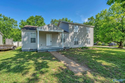 3411 E 15th Ave, Sheffield, AL, 35660-1655 | Card Image